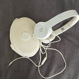 Beats by Dre headphones